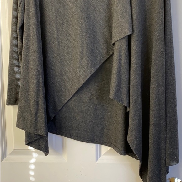 Grey wrap - Picture 2 of 4